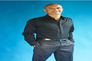 Photo of author Robin Sharma